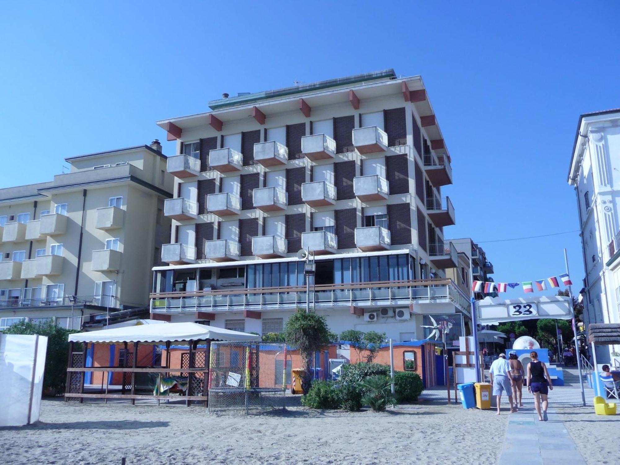 Hotel Suprem Sul Mare Римини Экстерьер фото